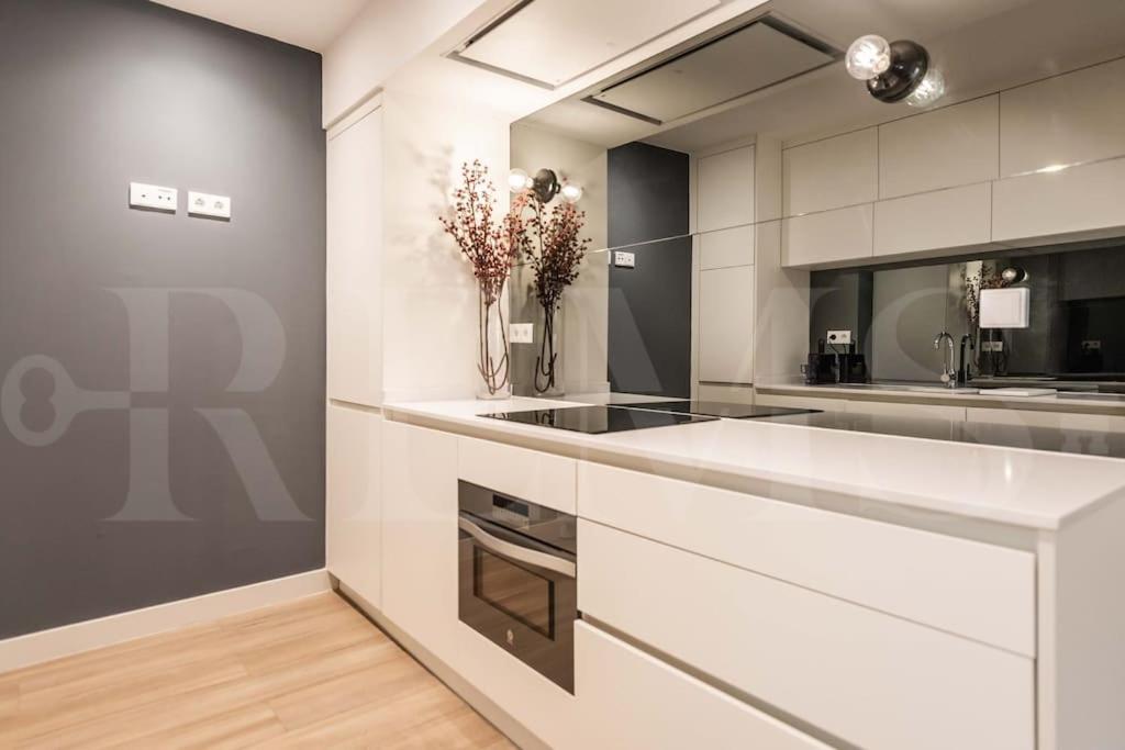 Penthouse Suite With Rooftop In The Heart Of Malaga By Rems Extérieur photo